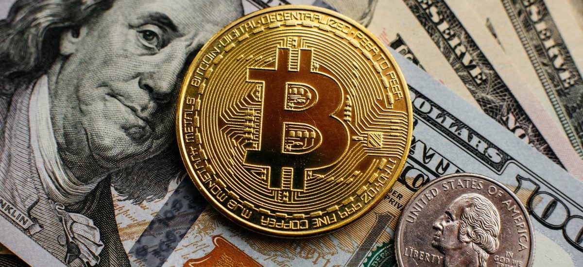 CBDC bitcoin and dollar